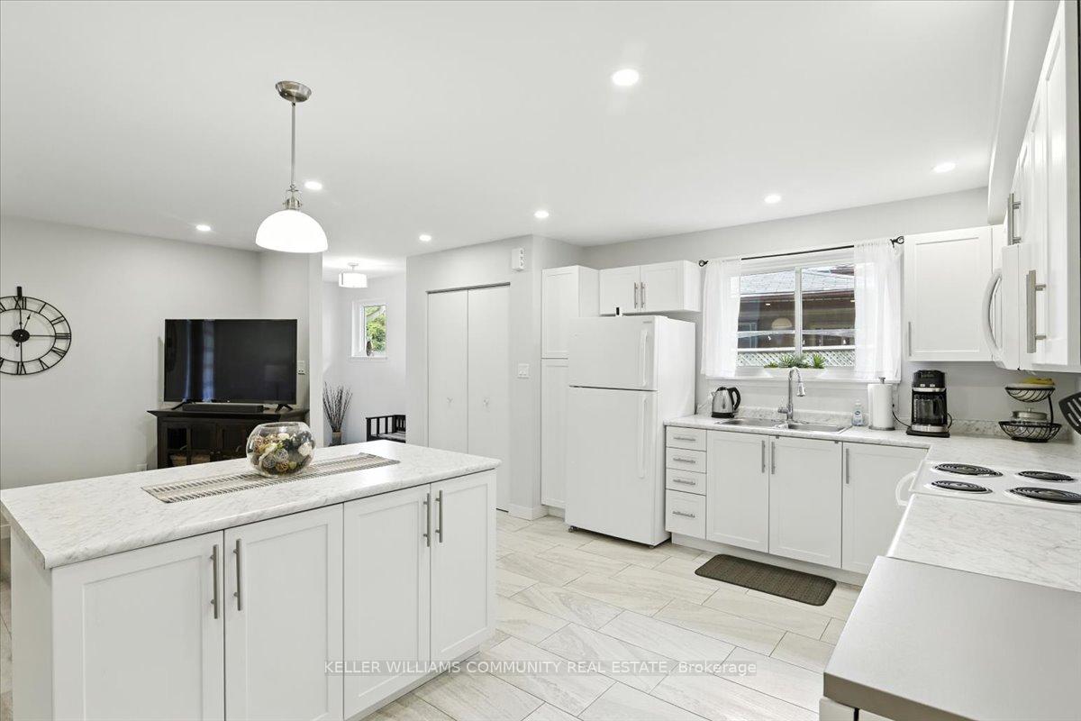 Photo 4 of 179 Phillip Murray Avenue, Oshawa, Lakeview — HOMEH