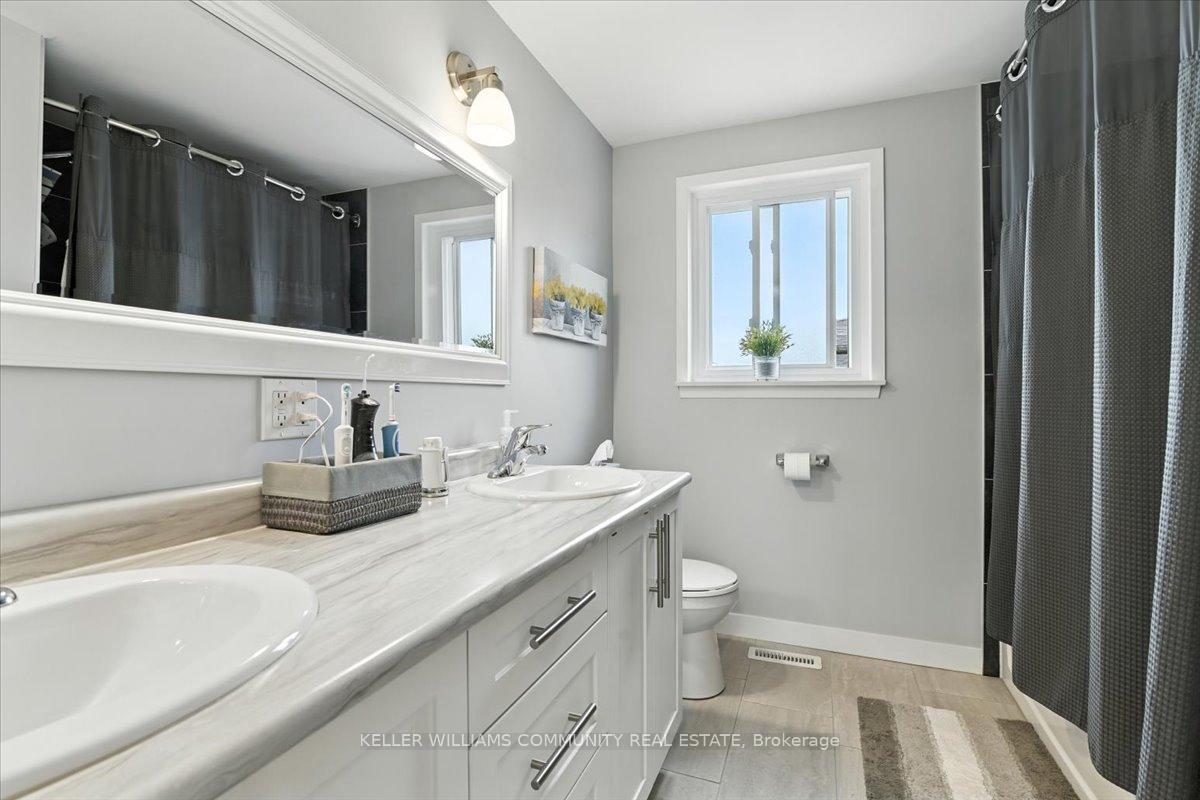 Photo 13 of 179 Phillip Murray Avenue, Oshawa, Lakeview — HOMEH
