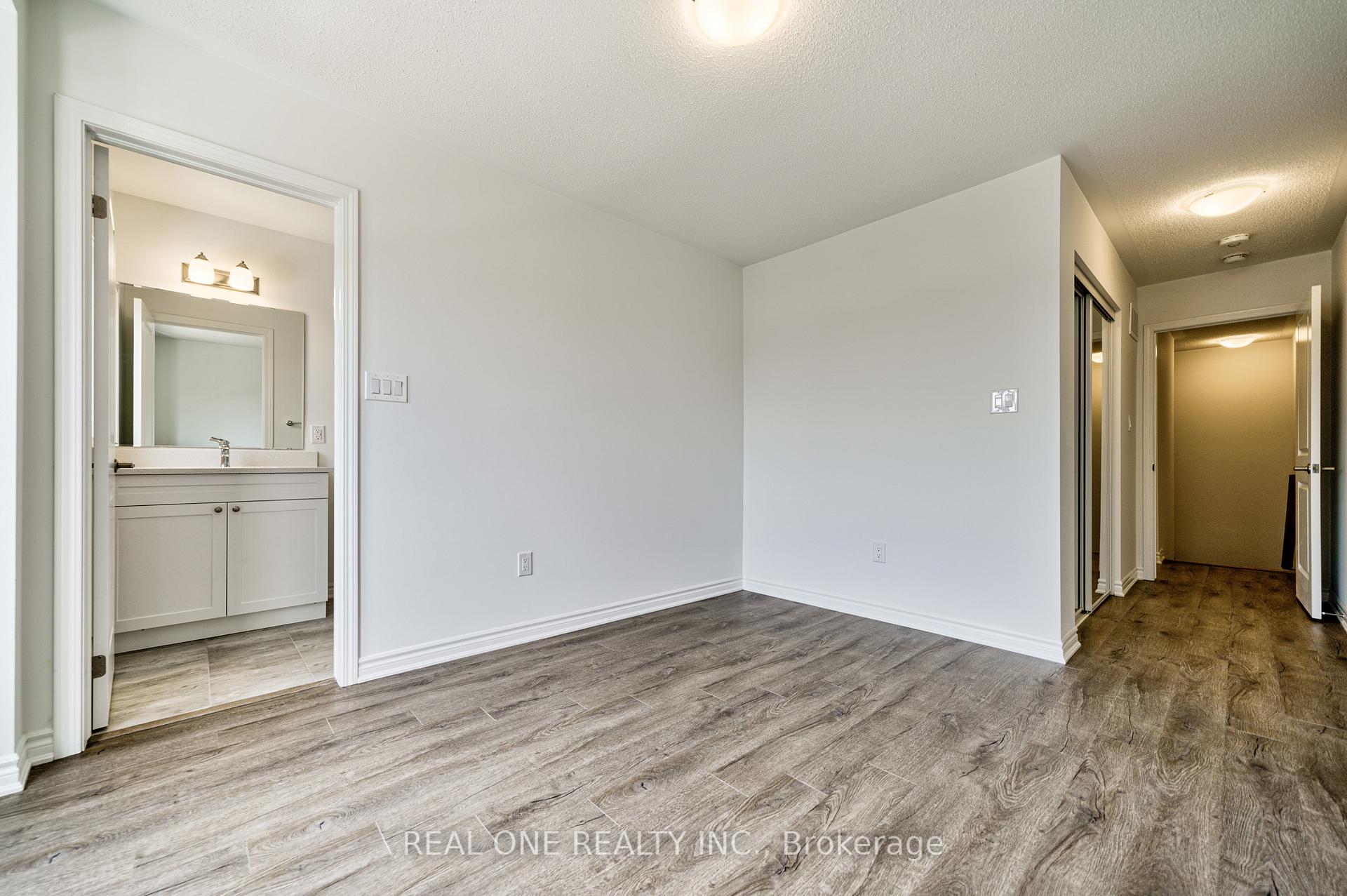 Photo 11 of 1843 Thames Circle, Milton, Bowes — HOMEH