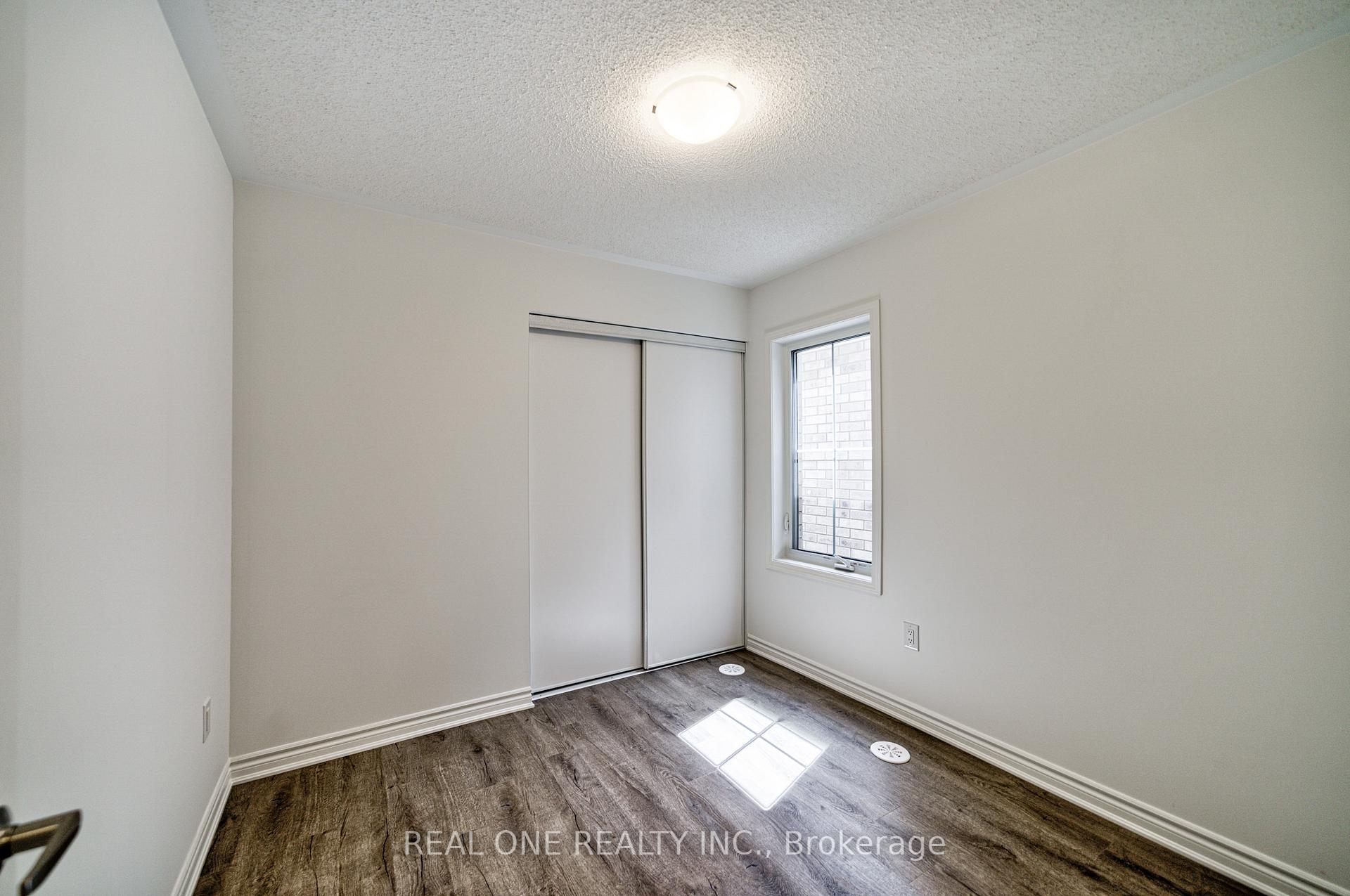 Photo 15 of 1843 Thames Circle, Milton, Bowes — HOMEH