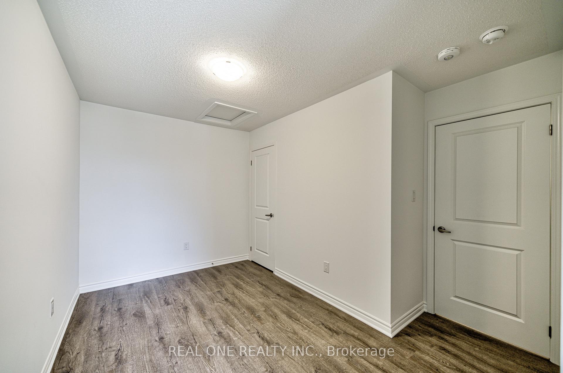 Photo 17 of 1843 Thames Circle, Milton, Bowes — HOMEH