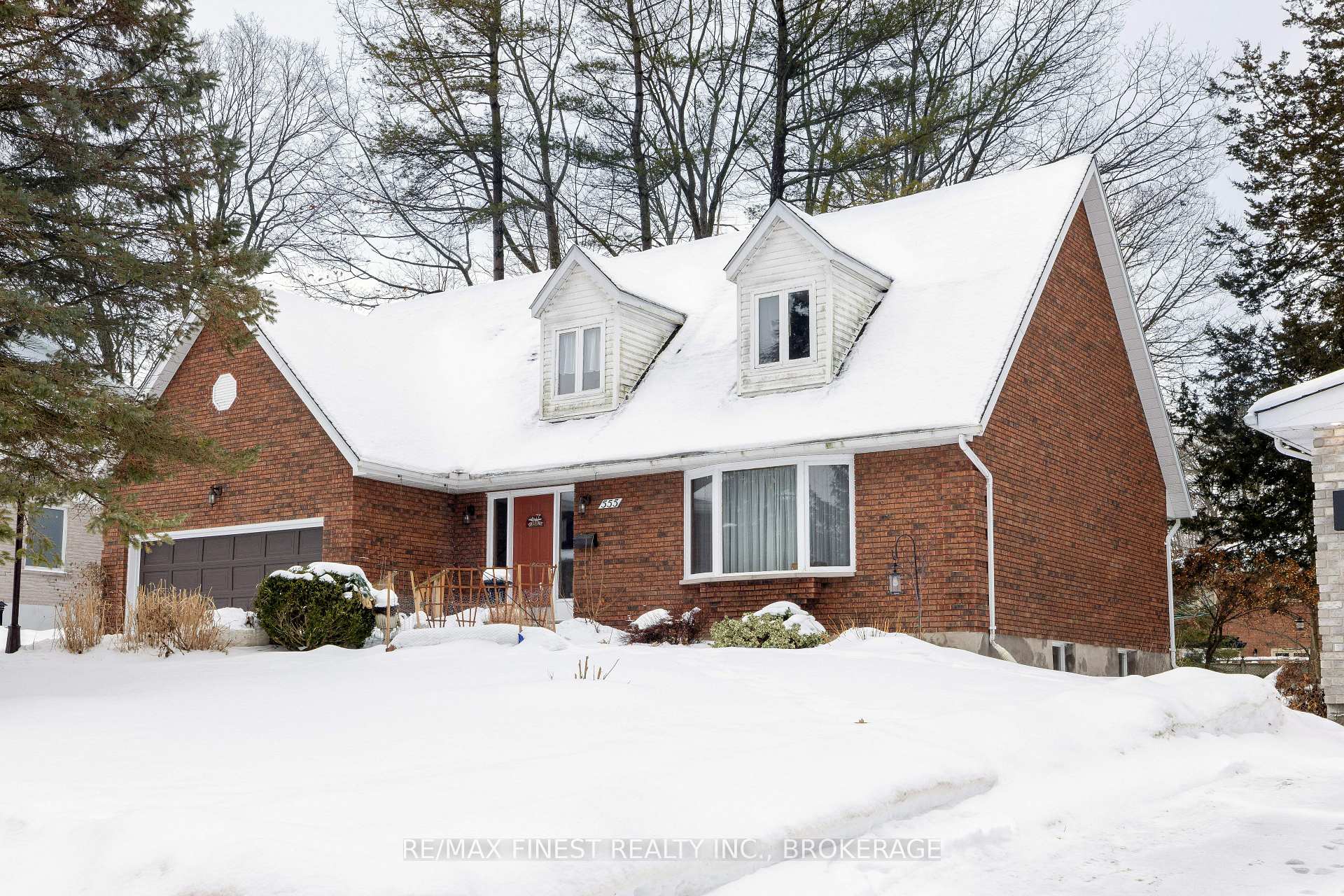 Photo 2 of 555 Rankin Crescent, Kingston, South of Taylor-Kidd Blvd — HOMEH