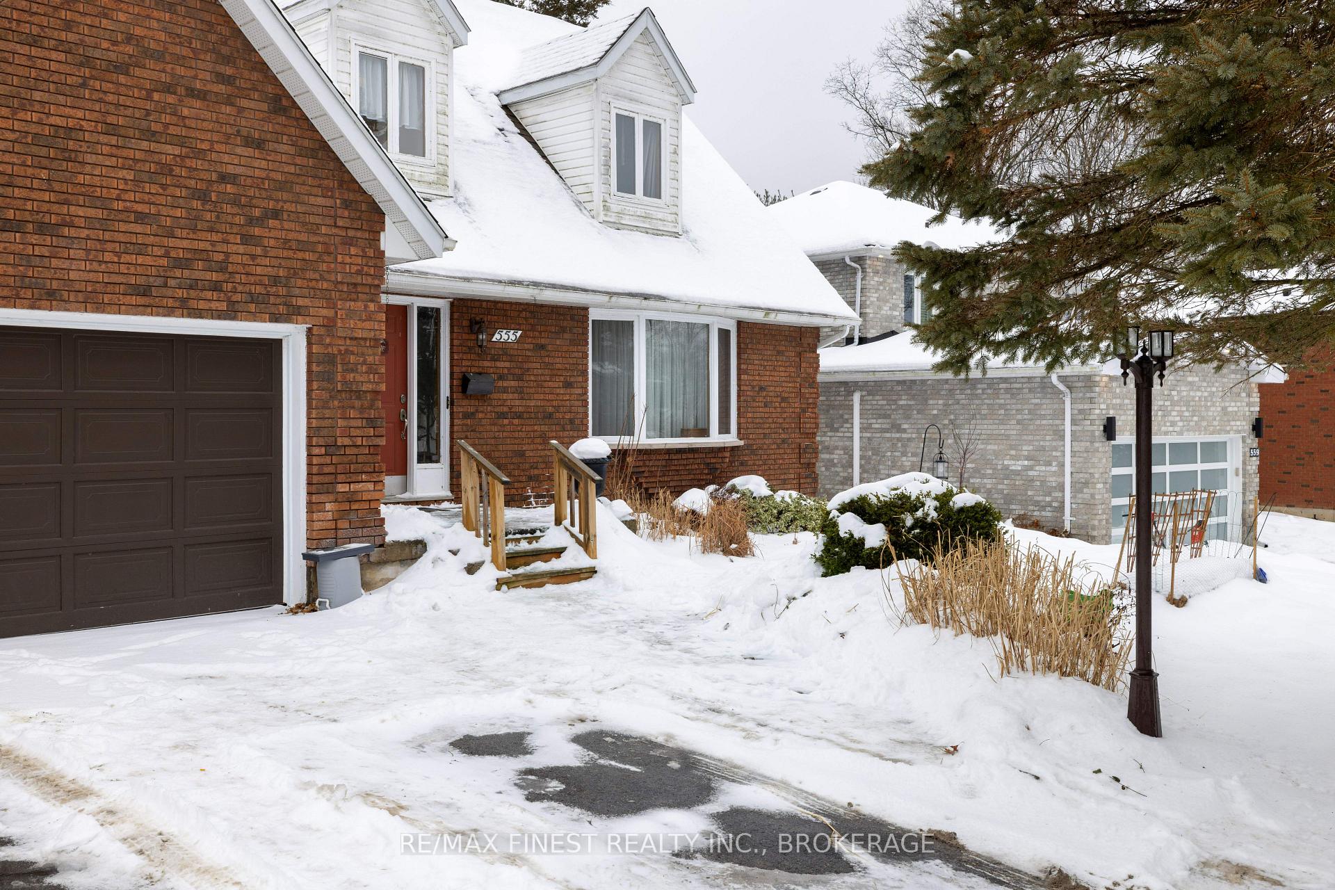 Photo 3 of 555 Rankin Crescent, Kingston, South of Taylor-Kidd Blvd — HOMEH