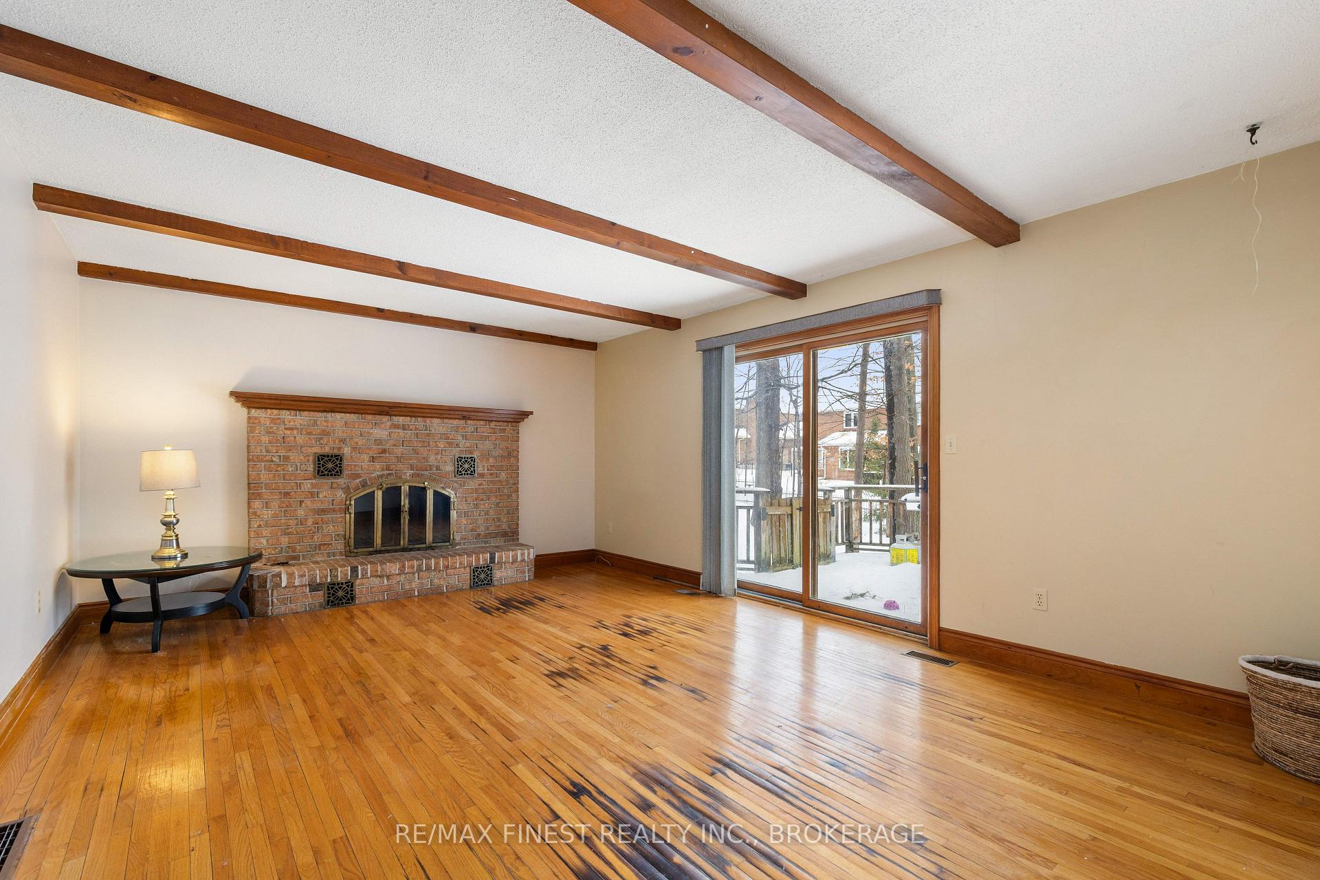 Photo 14 of 555 Rankin Crescent, Kingston, South of Taylor-Kidd Blvd — HOMEH