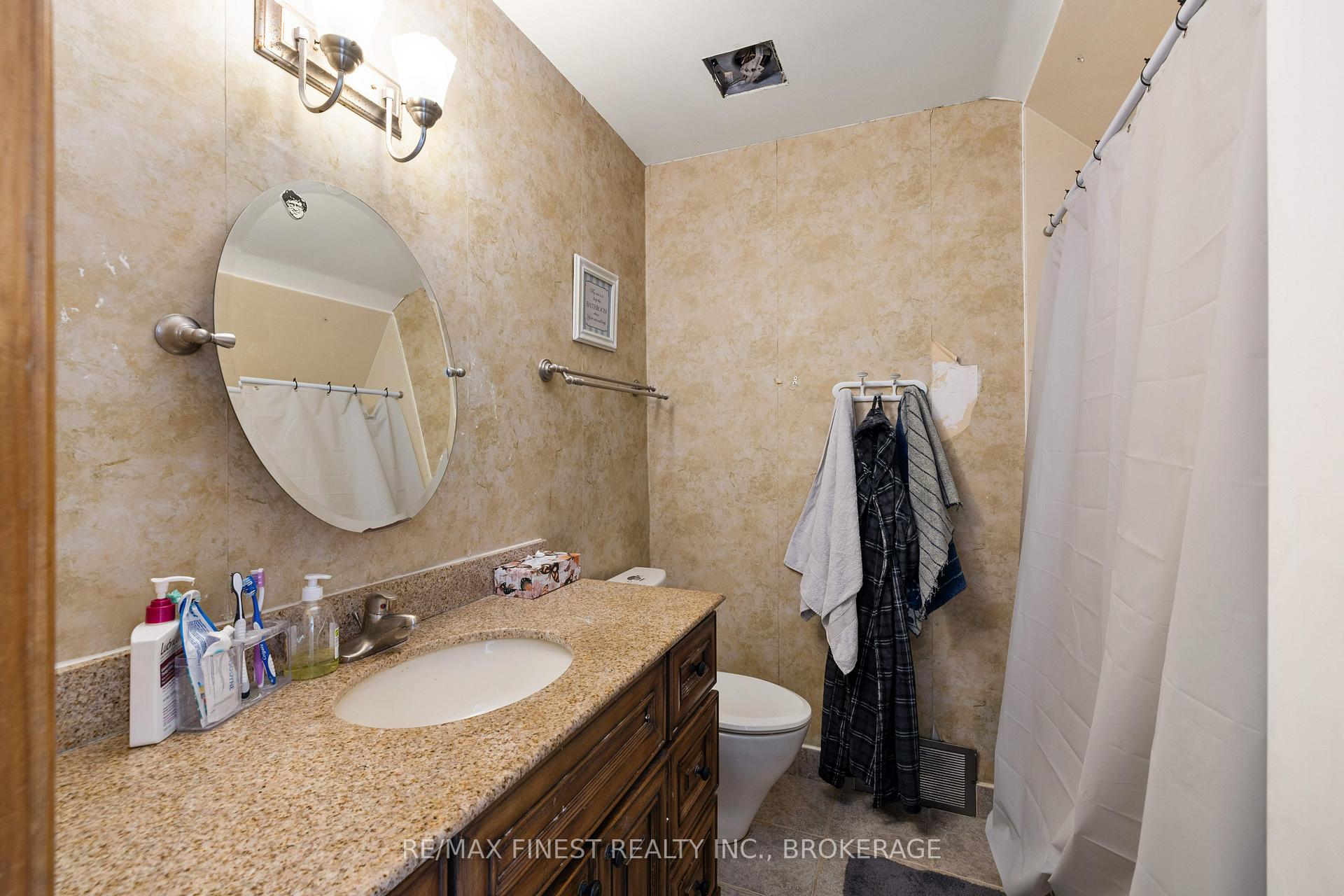 Photo 20 of 555 Rankin Crescent, Kingston, South of Taylor-Kidd Blvd — HOMEH