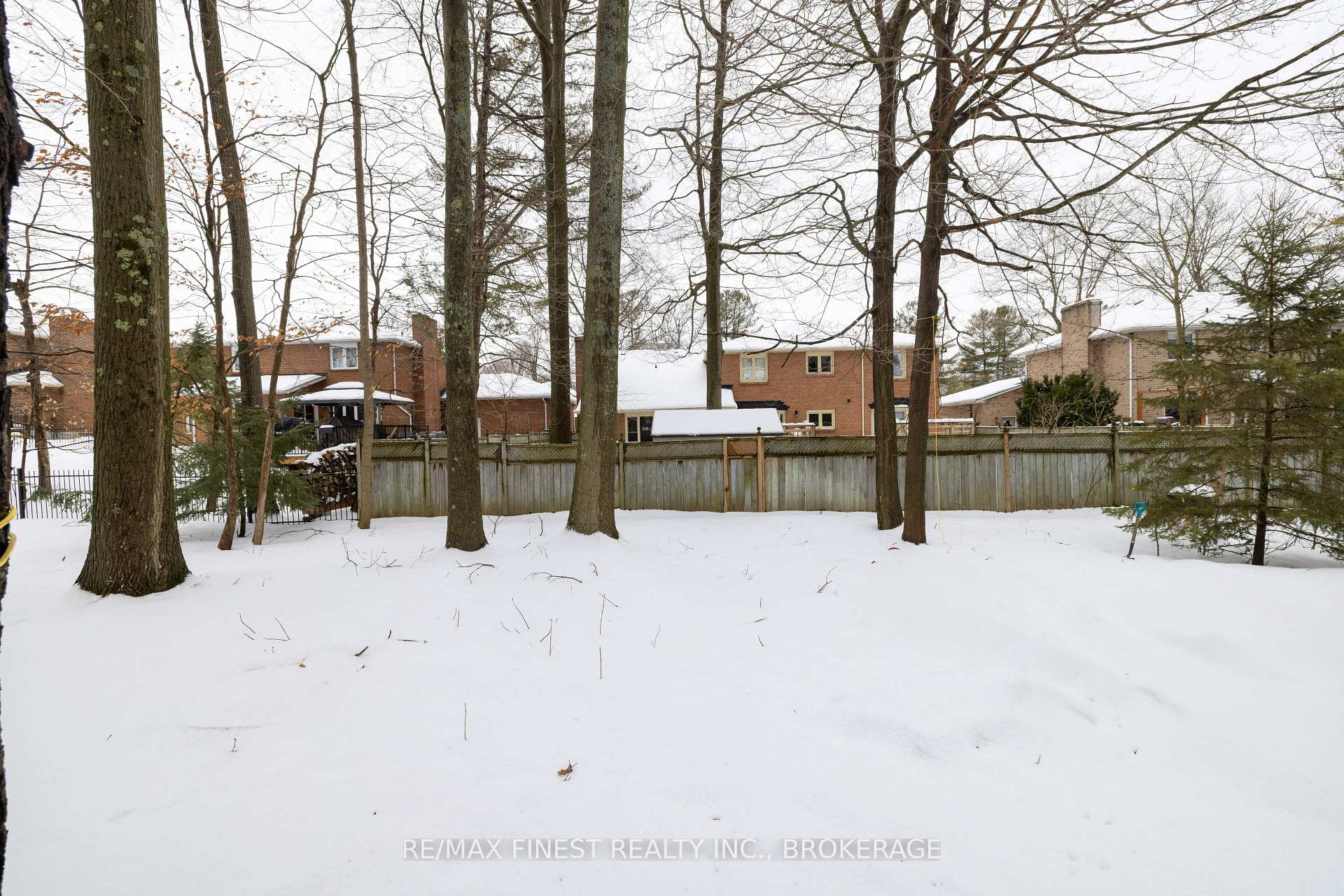 Photo 41 of 555 Rankin Crescent, Kingston, South of Taylor-Kidd Blvd — HOMEH