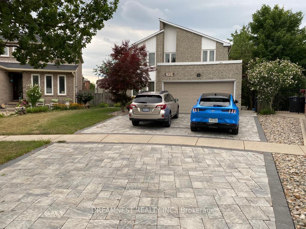 Front of Unit Main, 5959 Ladyburn Crescent