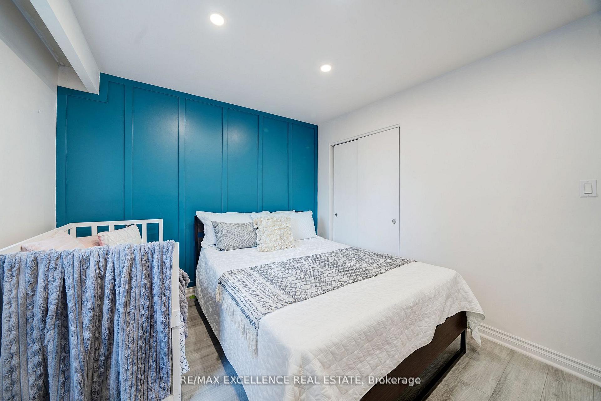 Photo 19 of 110 Seneca Avenue, Oshawa, Samac — HOMEH
