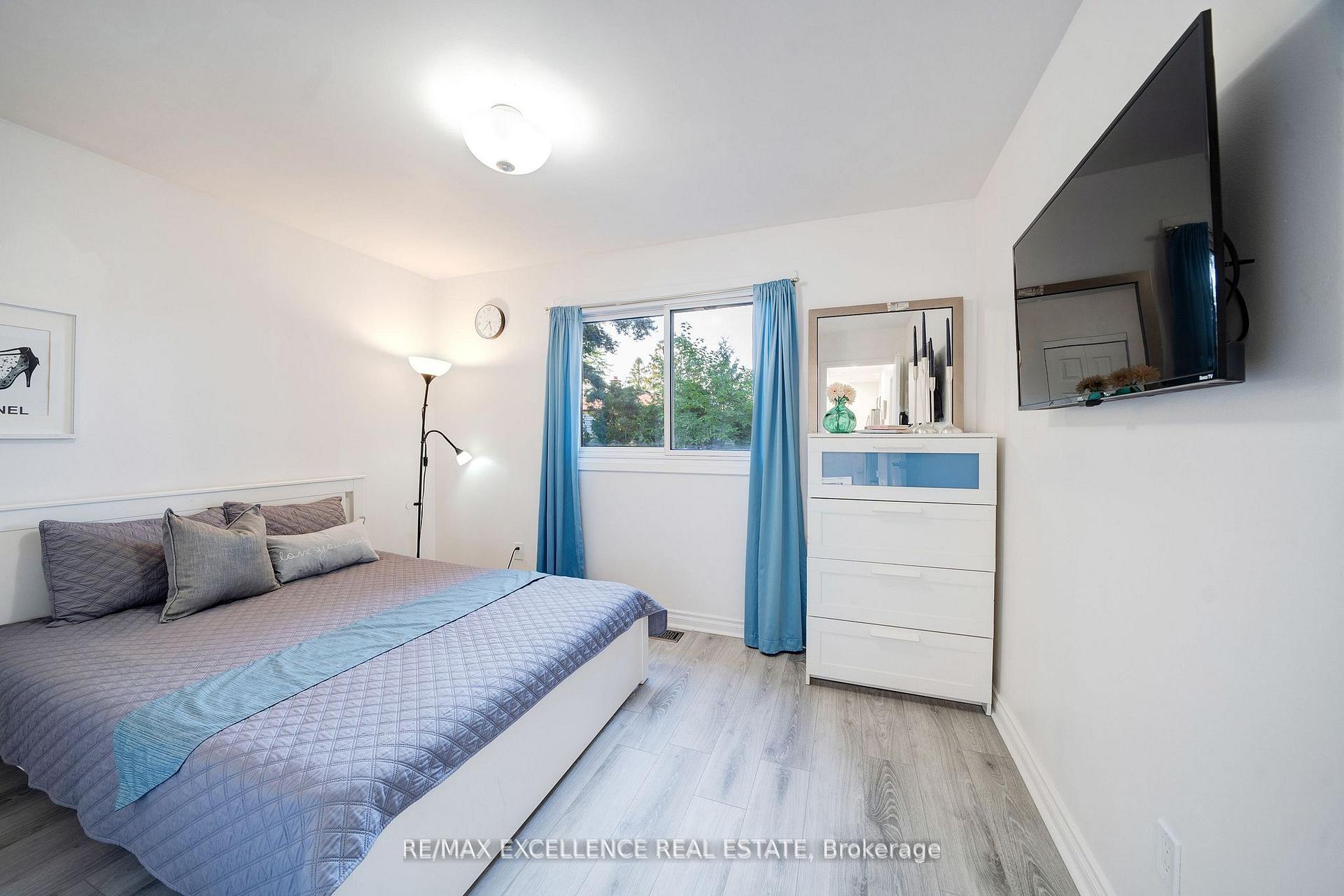 Photo 20 of 110 Seneca Avenue, Oshawa, Samac — HOMEH