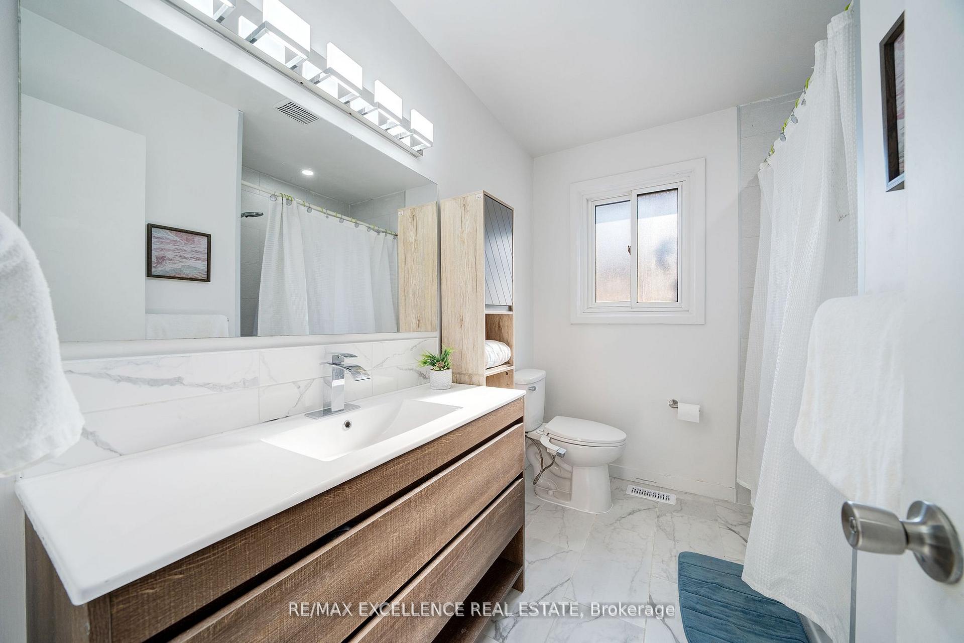 Photo 22 of 110 Seneca Avenue, Oshawa, Samac — HOMEH