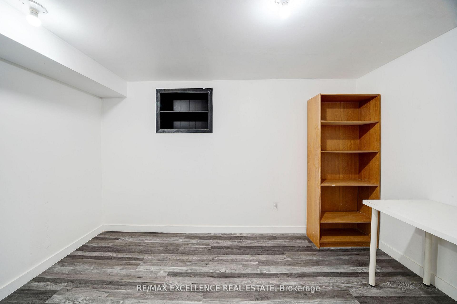 Photo 33 of 110 Seneca Avenue, Oshawa, Samac — HOMEH