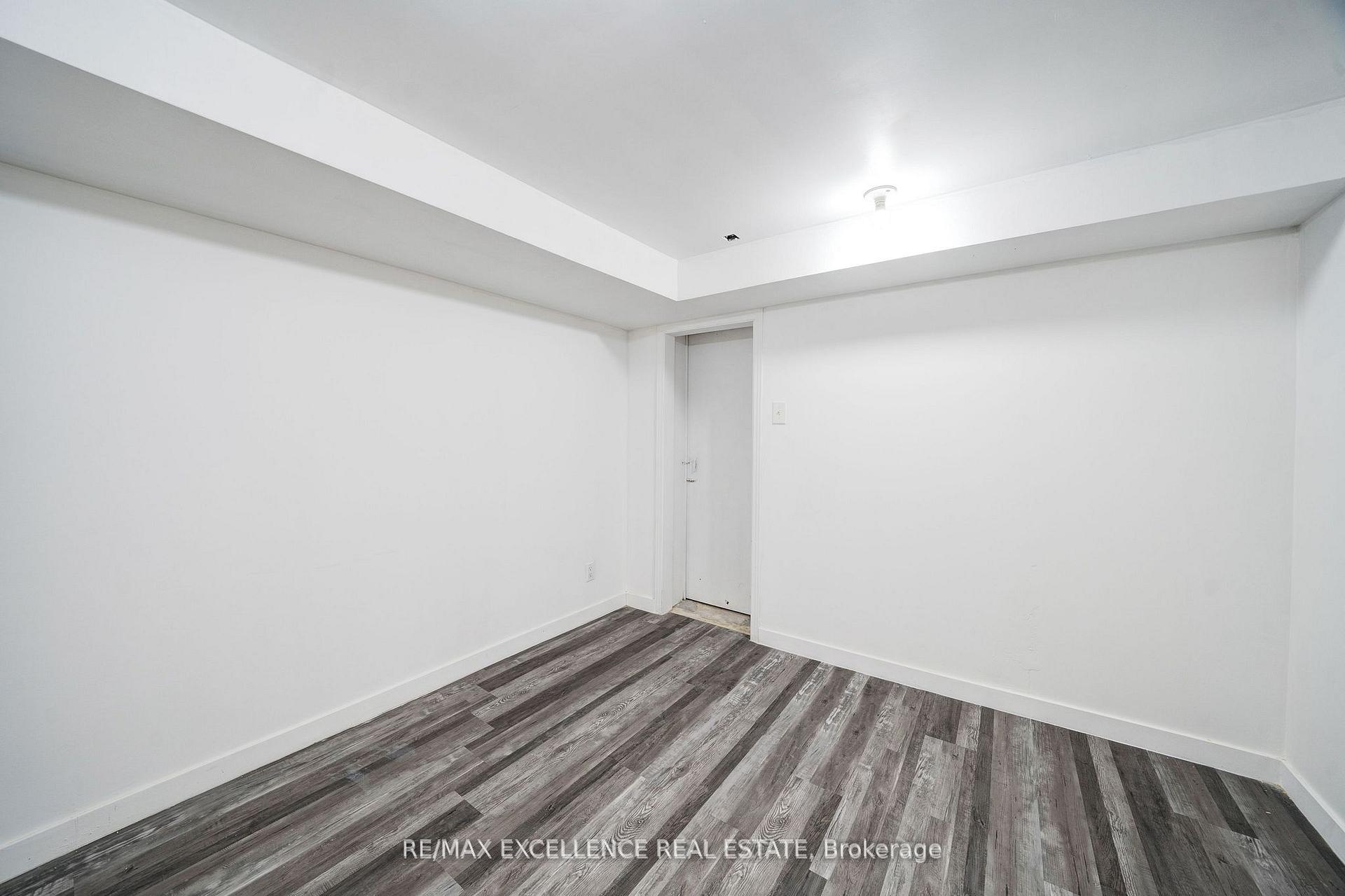 Photo 34 of 110 Seneca Avenue, Oshawa, Samac — HOMEH
