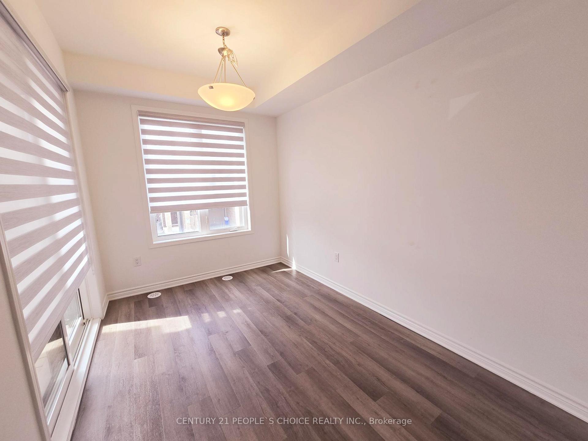 Photo 9 of 1563 Moira Crescent, Milton, Bowes — HOMEH