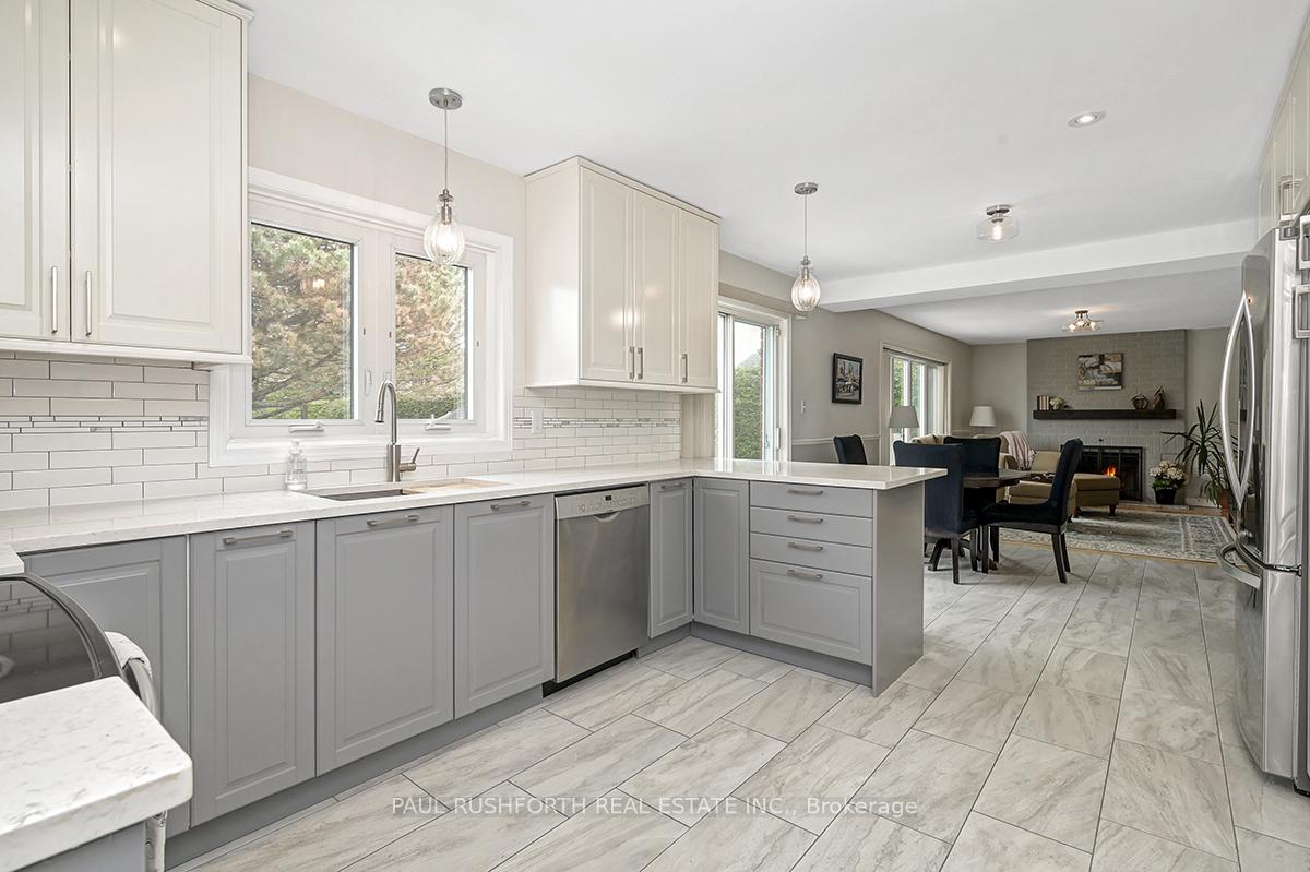 Photo 10 of 1399 Hayes Street, Ottawa, Bilberry Creek/Queenswood Heights — HOMEH