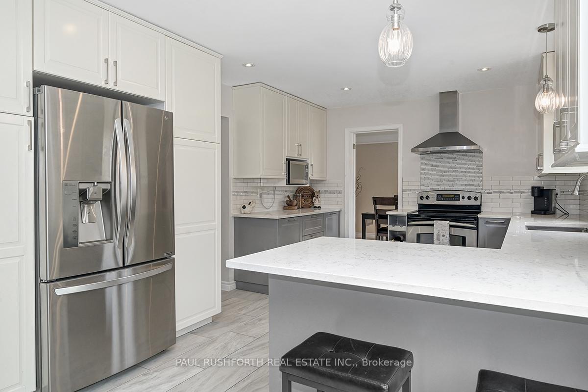 Photo 12 of 1399 Hayes Street, Ottawa, Bilberry Creek/Queenswood Heights — HOMEH