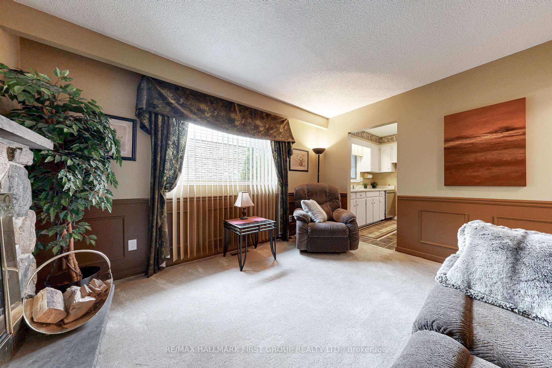 Photo 6 of 512 Creekview Circle, Pickering, West Shore — HOMEH