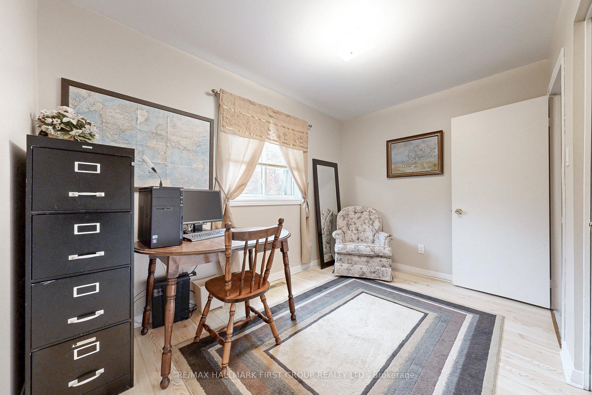 Photo 13 of 512 Creekview Circle, Pickering, West Shore — HOMEH
