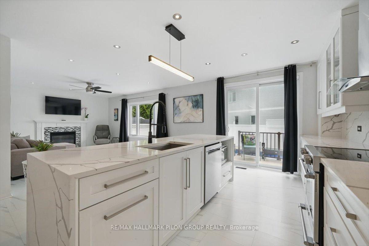 Photo 6 of 1850 Celeste Way, Ottawa, Fallingbrook/Gardenway South — HOMEH