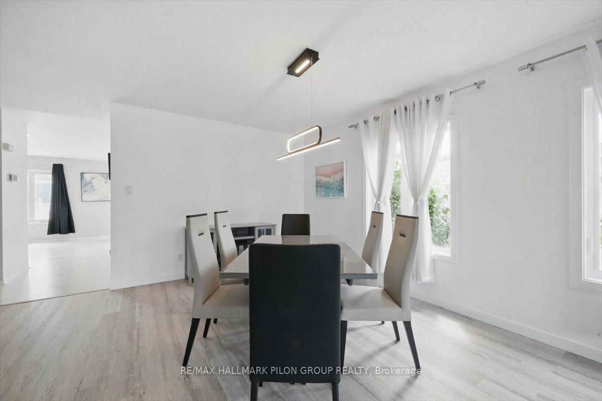Photo 9 of 1850 Celeste Way, Ottawa, Fallingbrook/Gardenway South — HOMEH