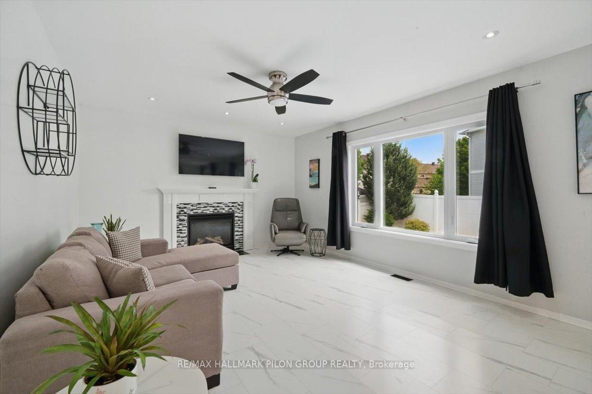 Photo 11 of 1850 Celeste Way, Ottawa, Fallingbrook/Gardenway South — HOMEH