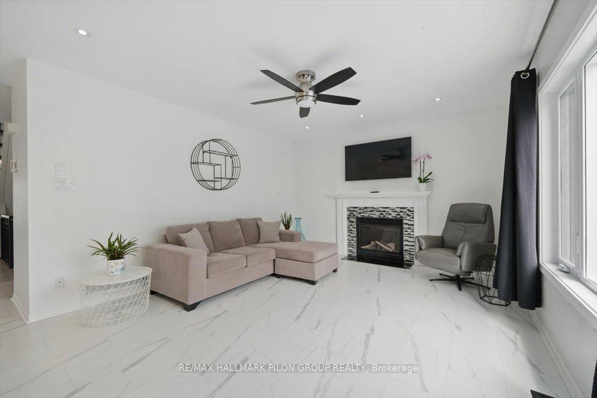 Photo 12 of 1850 Celeste Way, Ottawa, Fallingbrook/Gardenway South — HOMEH
