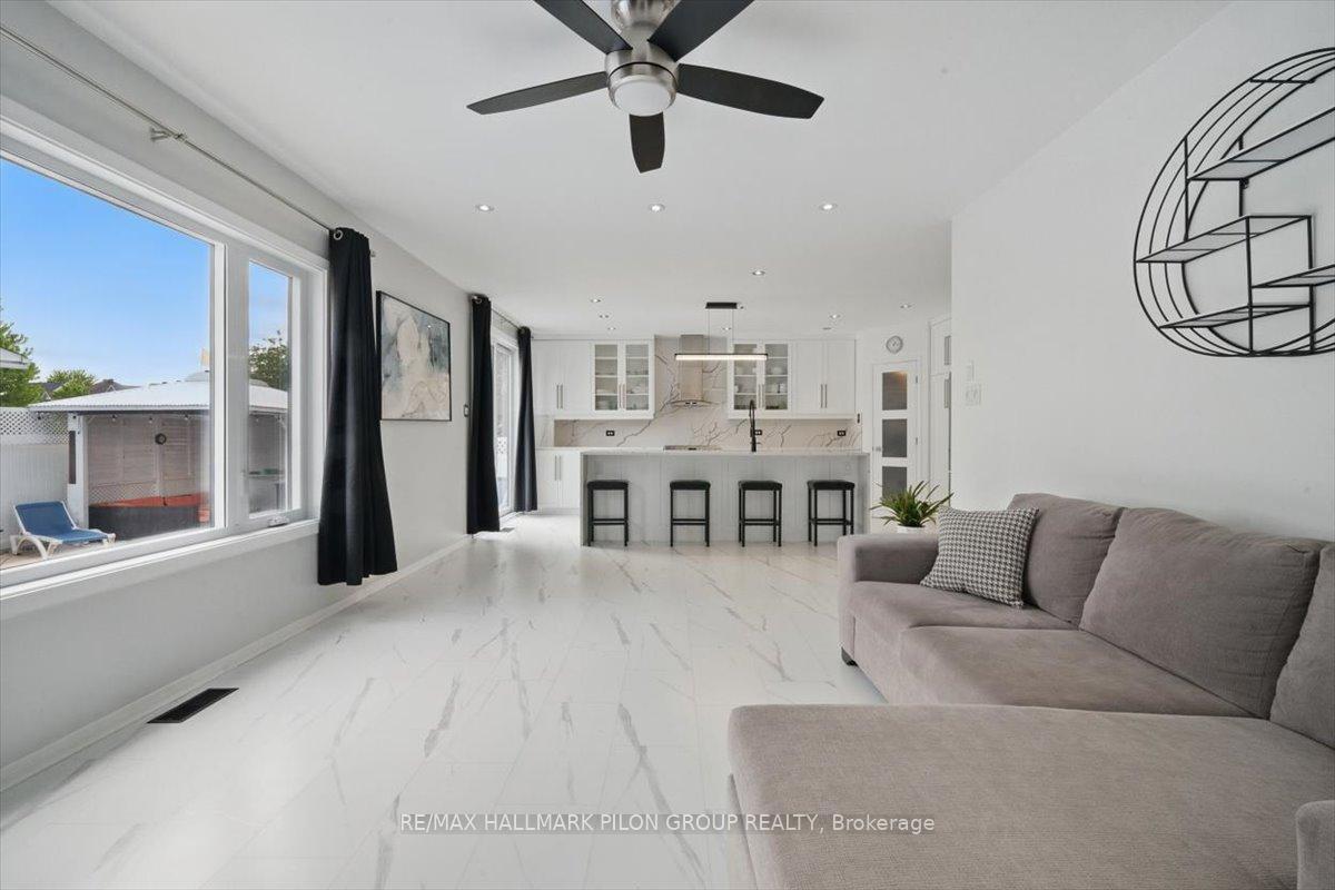 Photo 13 of 1850 Celeste Way, Ottawa, Fallingbrook/Gardenway South — HOMEH