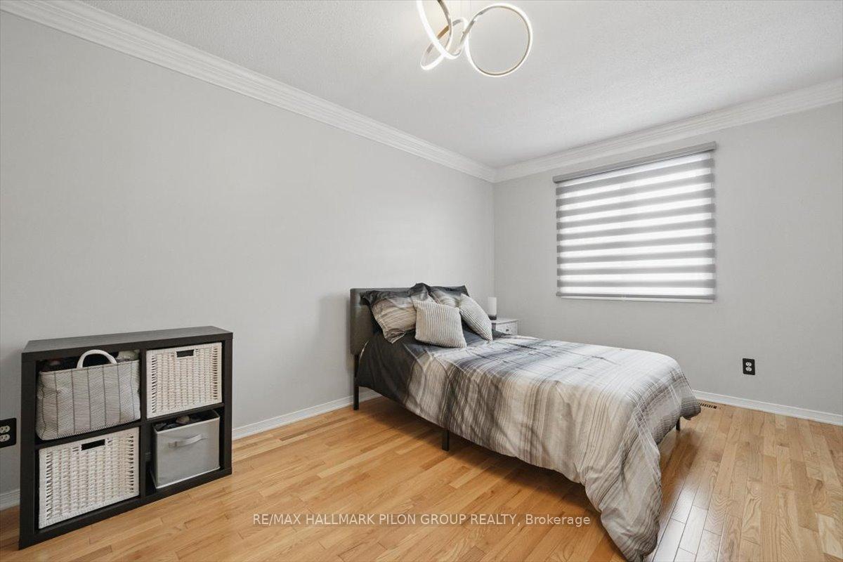 Photo 20 of 1850 Celeste Way, Ottawa, Fallingbrook/Gardenway South — HOMEH