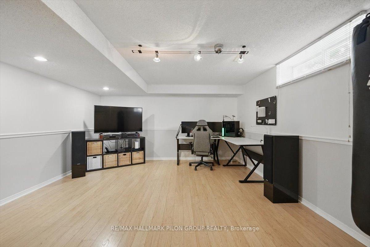 Photo 26 of 1850 Celeste Way, Ottawa, Fallingbrook/Gardenway South — HOMEH
