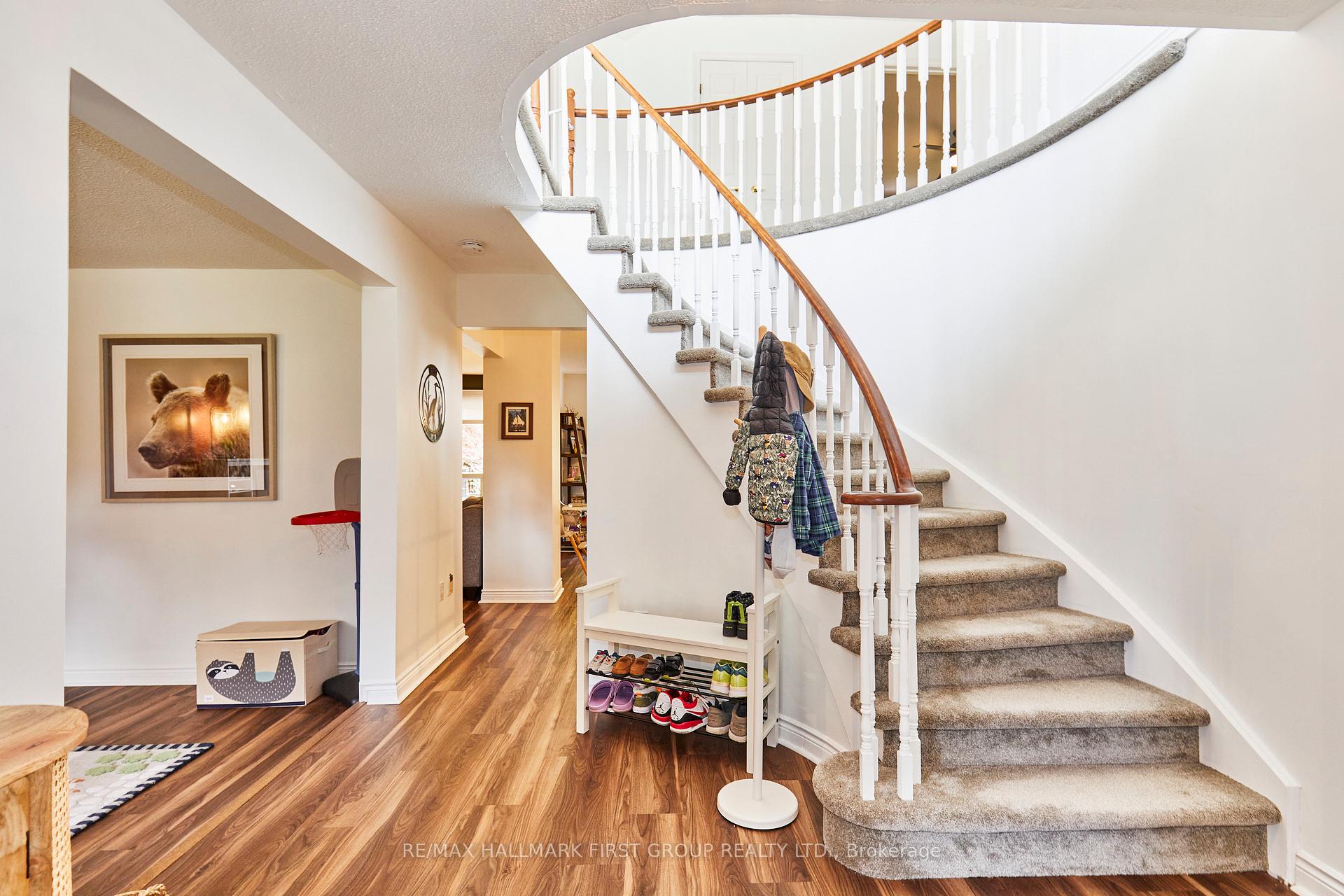 Photo 9 of 1618 Baggins Street, Pickering, Brock Ridge — HOMEH