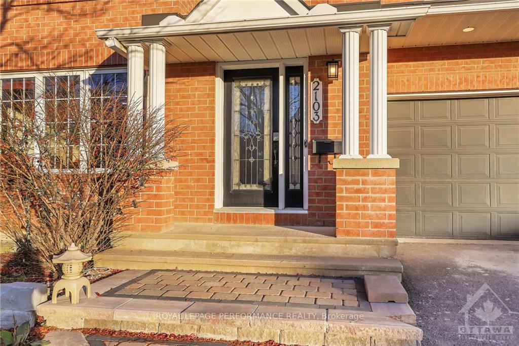 Photo 3 of 2103 Esprit Drive, Ottawa, Avalon East — HOMEH