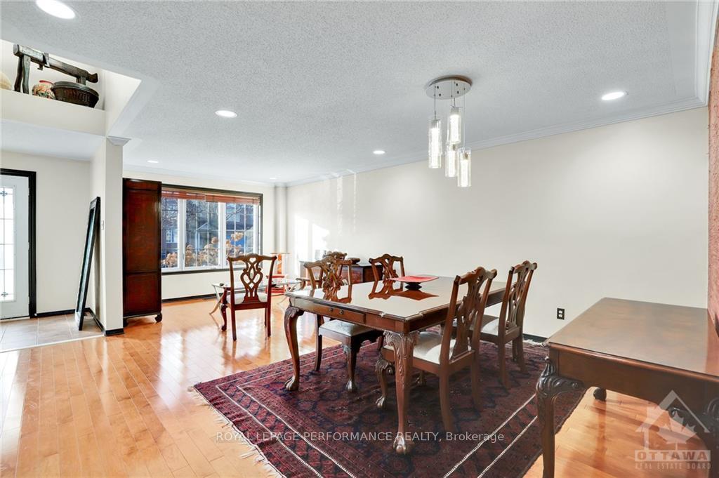 Photo 7 of 2103 Esprit Drive, Ottawa, Avalon East — HOMEH