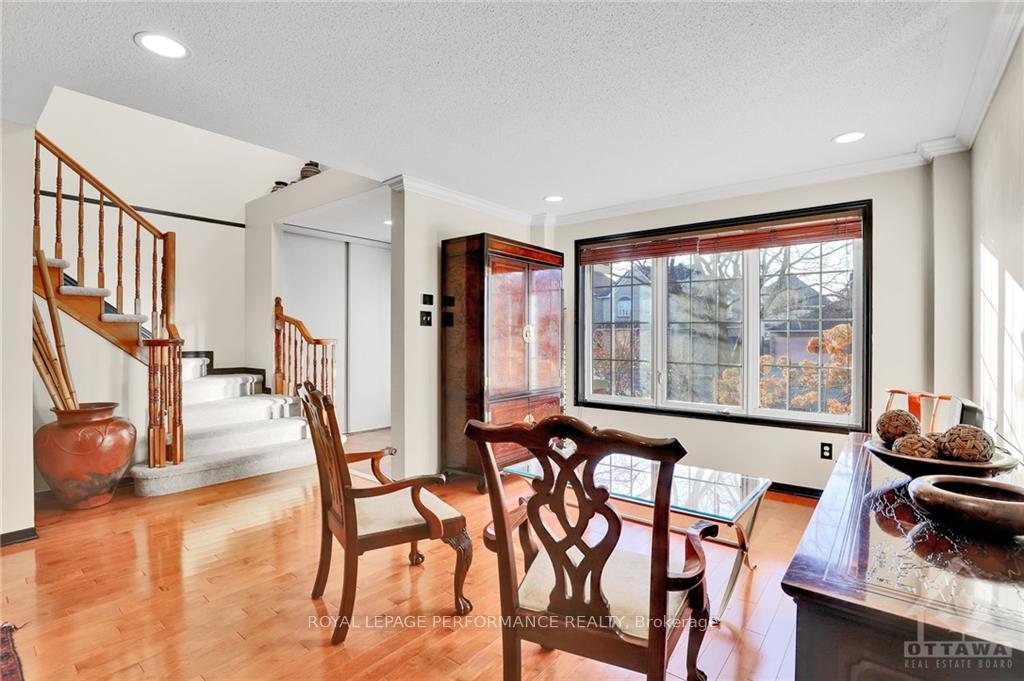 Photo 9 of 2103 Esprit Drive, Ottawa, Avalon East — HOMEH