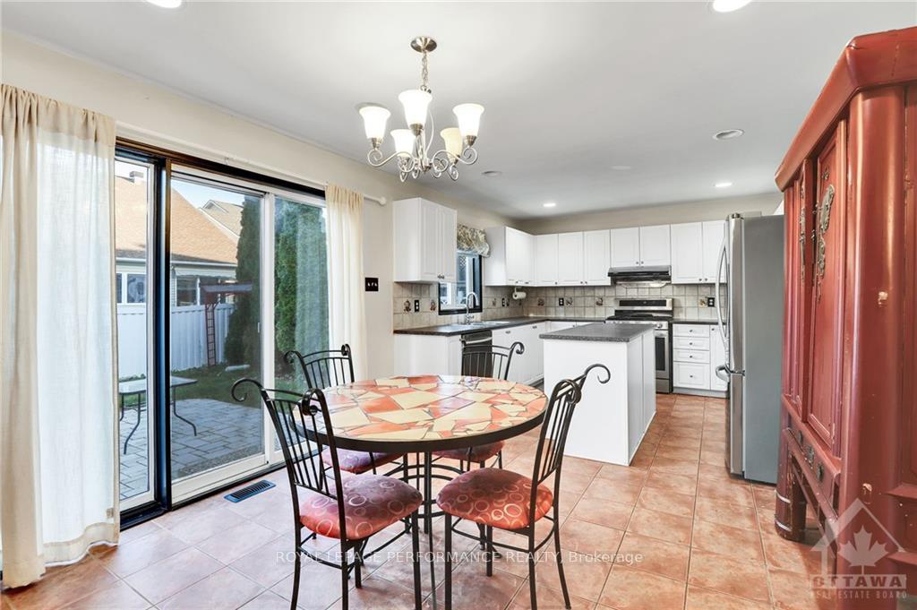 Photo 14 of 2103 Esprit Drive, Ottawa, Avalon East — HOMEH