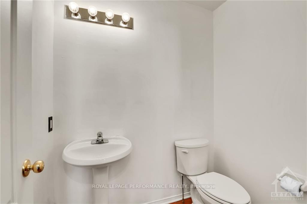 Photo 19 of 2103 Esprit Drive, Ottawa, Avalon East — HOMEH