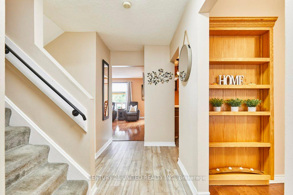 Photo 18 of 273 Belfast Court, Oshawa, Vanier — HOMEH