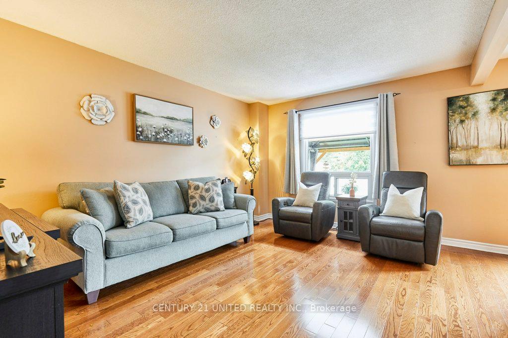 Photo 21 of 273 Belfast Court, Oshawa, Vanier — HOMEH
