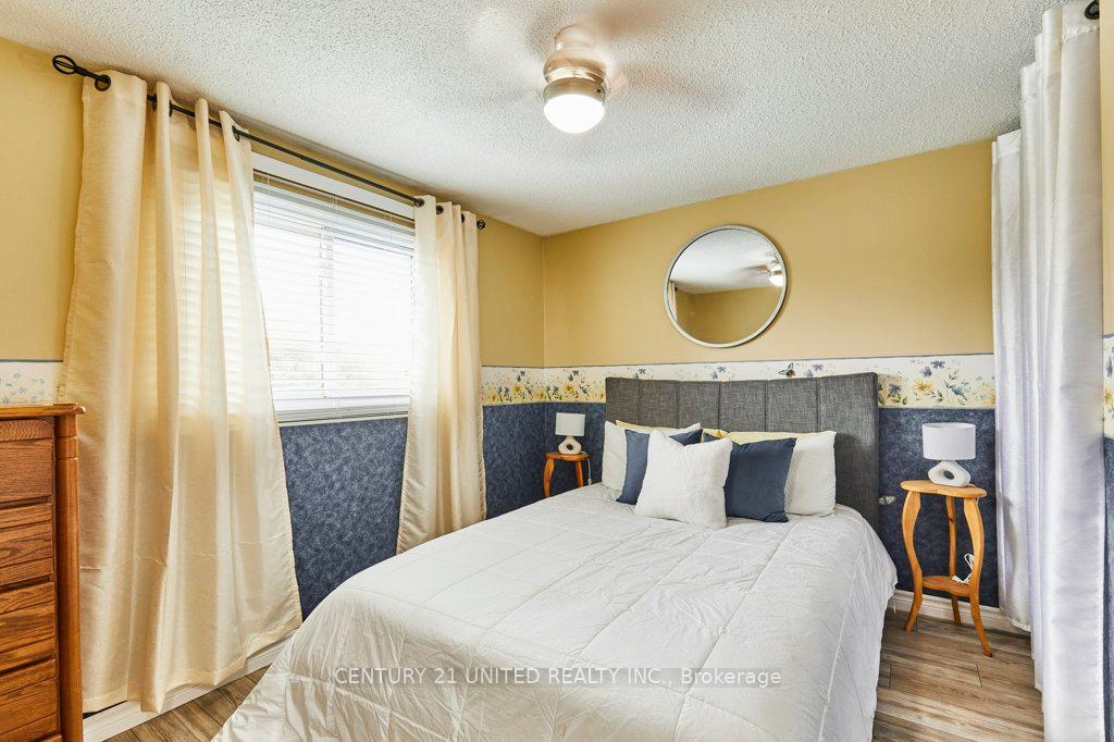 Photo 38 of 273 Belfast Court, Oshawa, Vanier — HOMEH