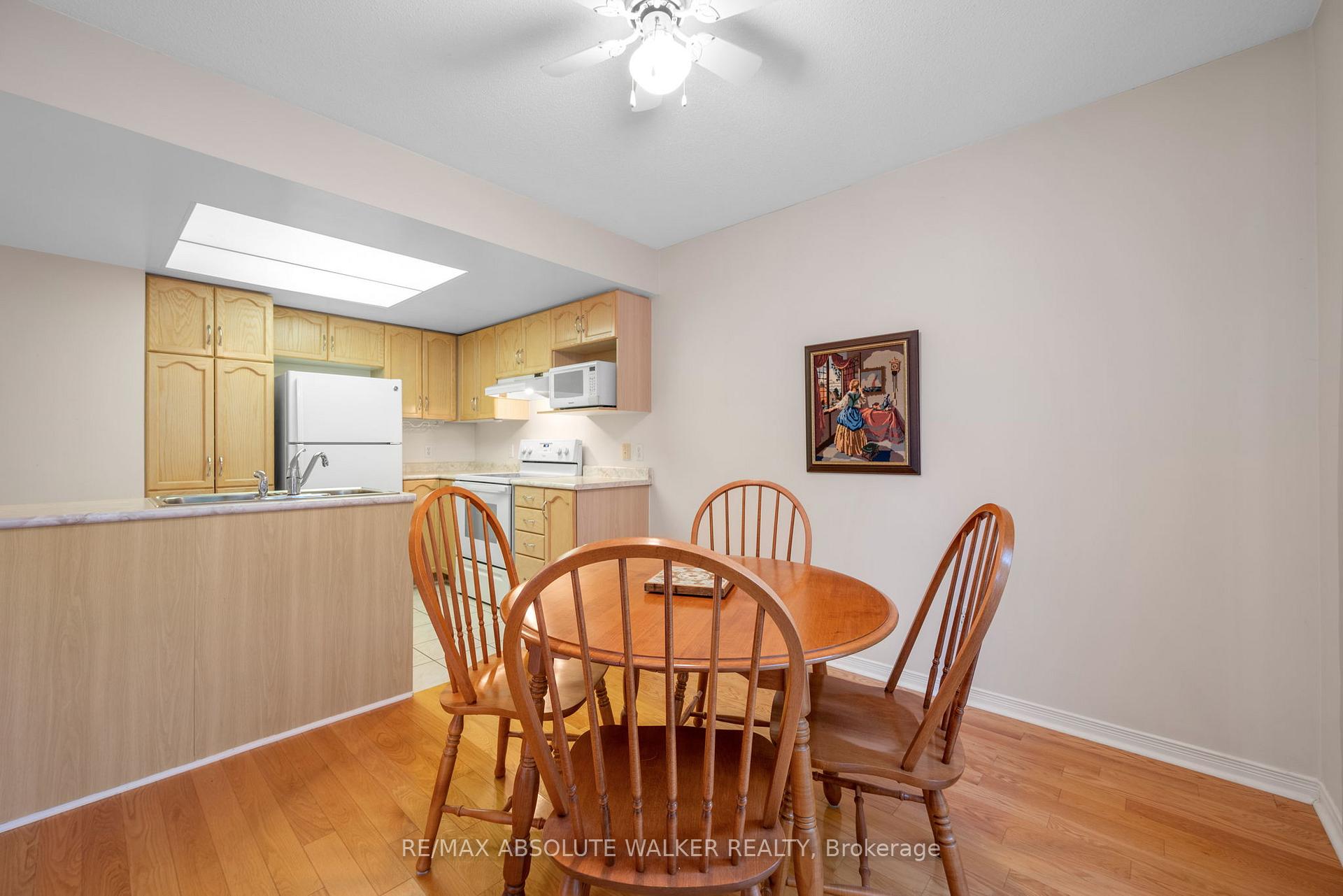 Photo 10 of 2178 Saturn Crescent, Ottawa, Fallingbrook/Gardenway South — HOMEH