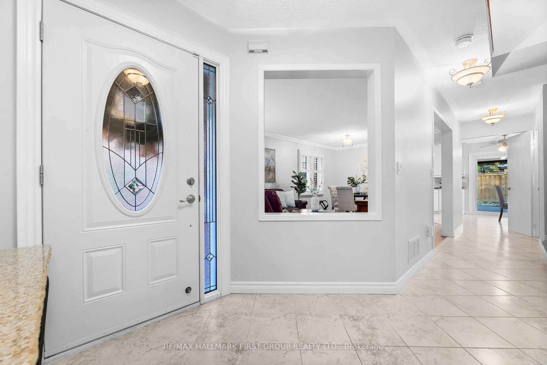 Photo 3 of 122 Thicket Crescent, Pickering, Highbush — HOMEH