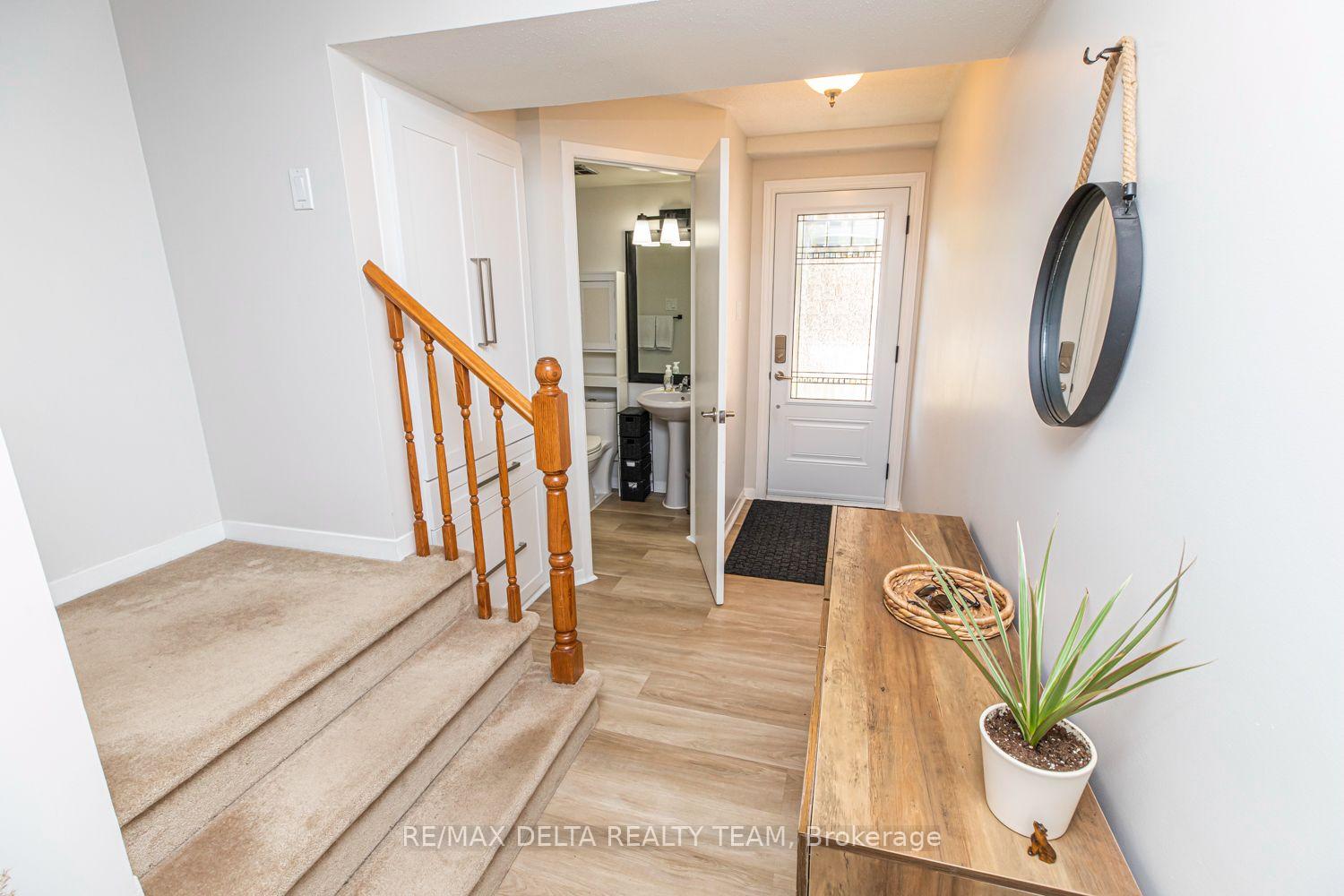 Photo 3 of 1481 Thurlow Street, Ottawa, Fallingbrook/Ridgemount — HOMEH
