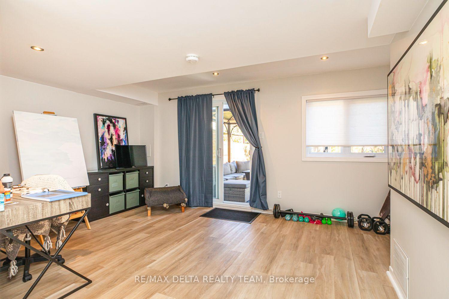 Photo 6 of 1481 Thurlow Street, Ottawa, Fallingbrook/Ridgemount — HOMEH