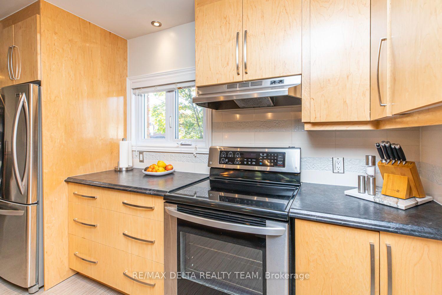 Photo 10 of 1481 Thurlow Street, Ottawa, Fallingbrook/Ridgemount — HOMEH