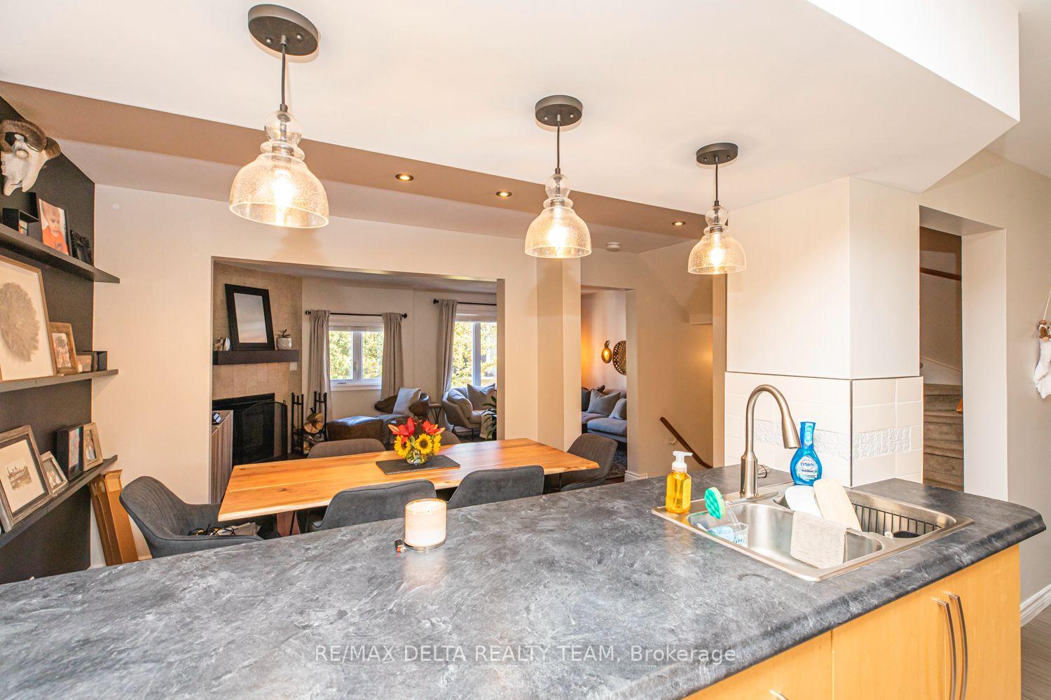 Photo 16 of 1481 Thurlow Street, Ottawa, Fallingbrook/Ridgemount — HOMEH