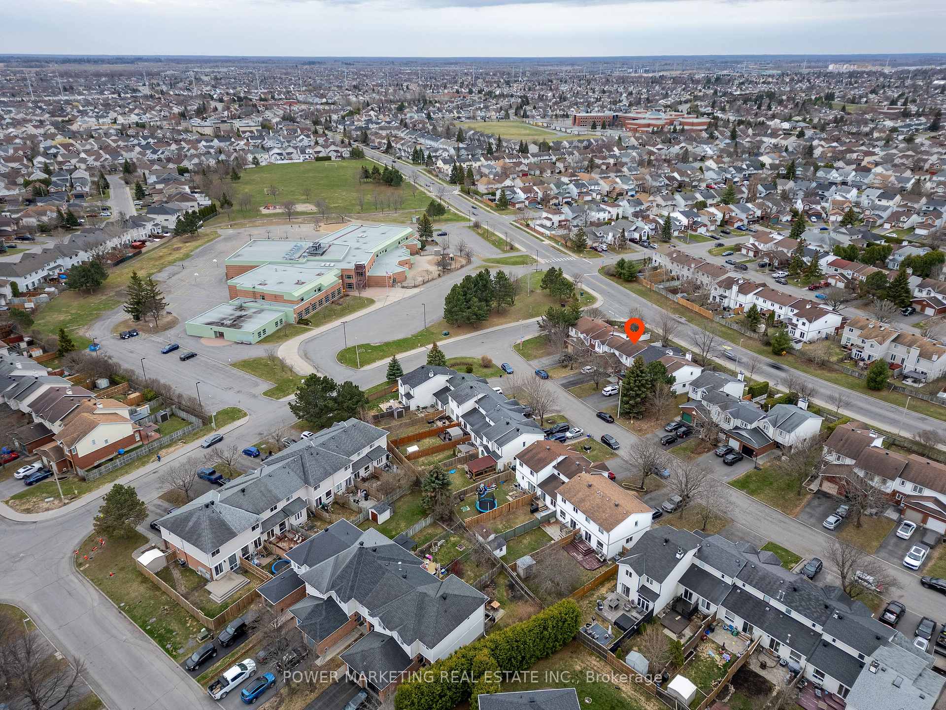 Photo 2 of 1508 Launay Avenue, Ottawa, Fallingbrook/Pineridge — HOMEH