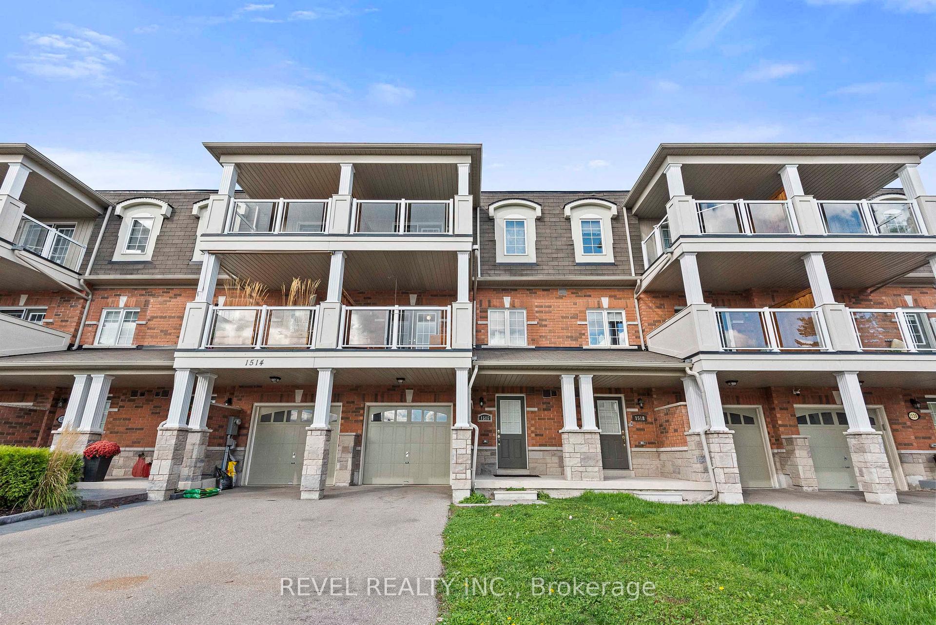 Front of 1516 Shepway Mews