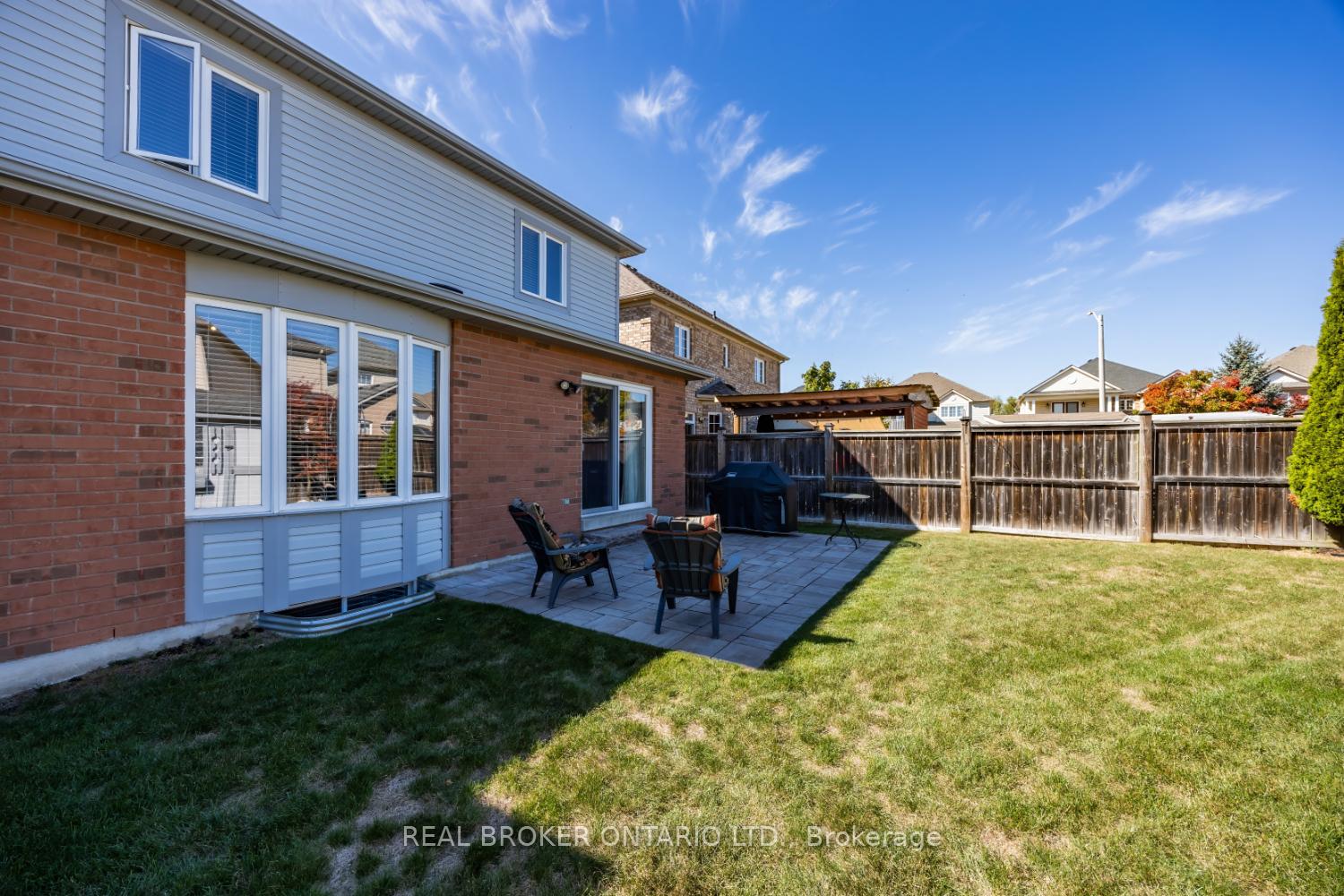 Photo 33 of 615 Oxbow Crescent, Oshawa, Eastdale — HOMEH