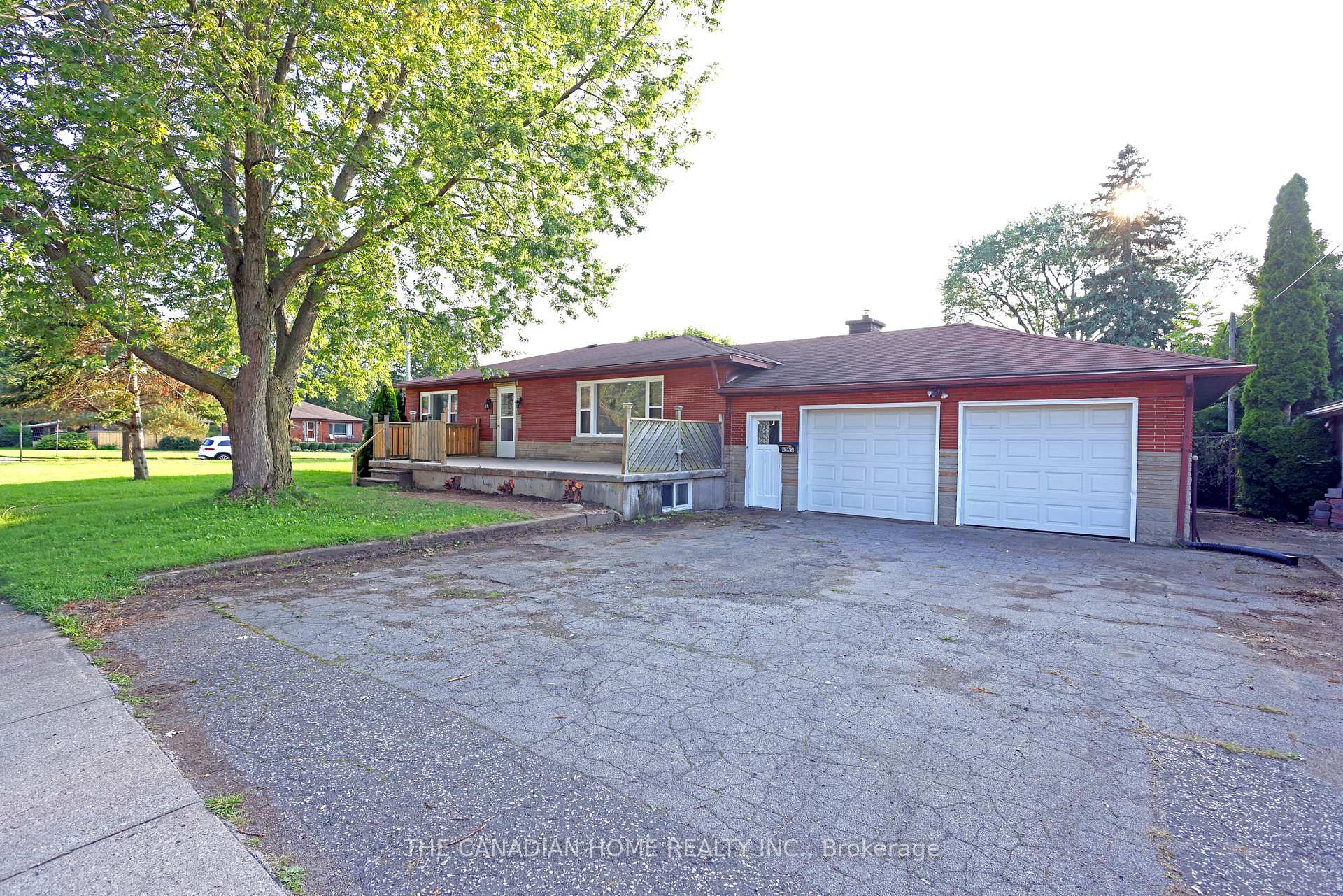 Front of 6863 Heximer Avenue