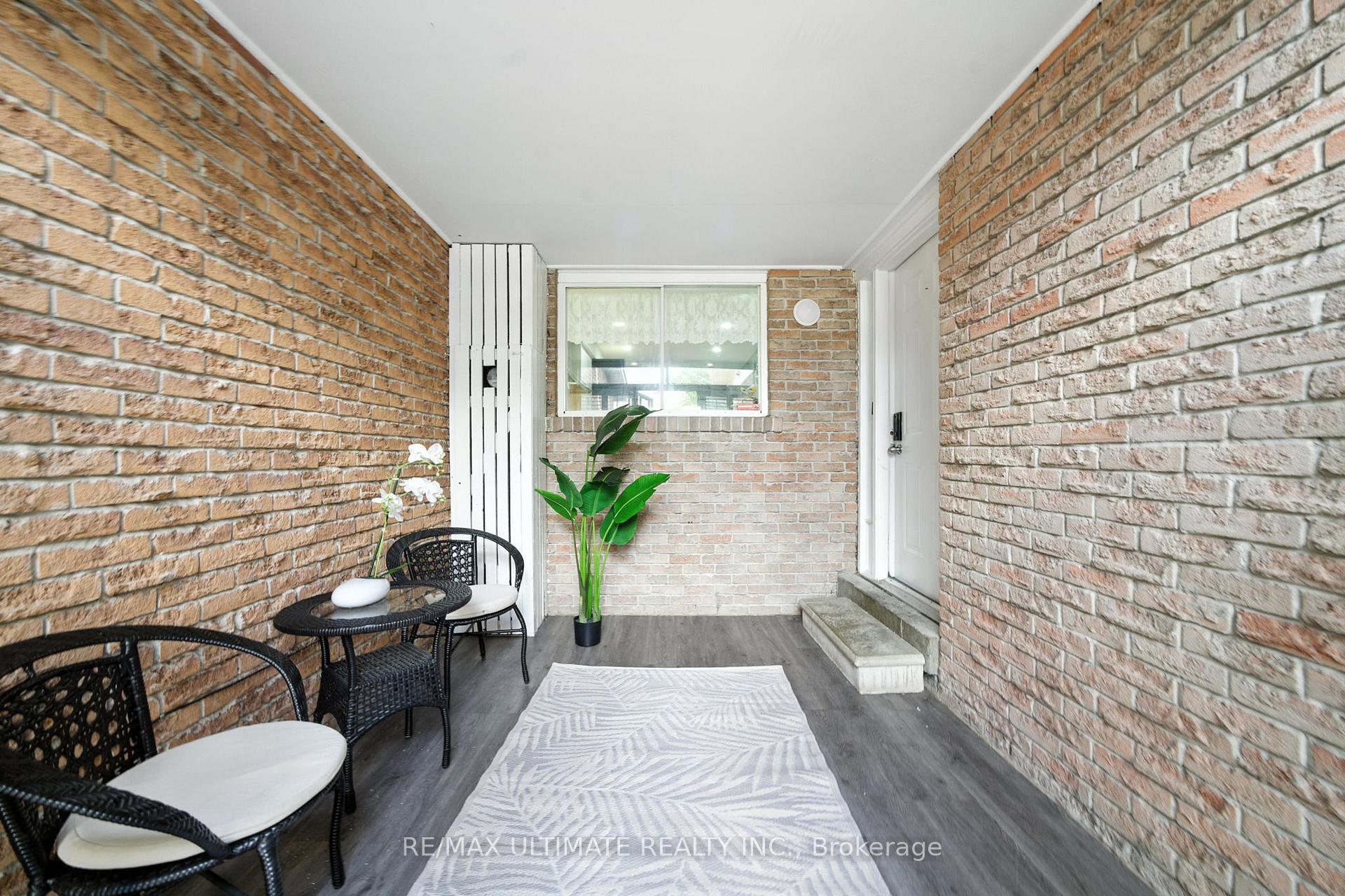 Photo 1 of 1553 Geta Circle, Pickering, Village East — HOMEH
