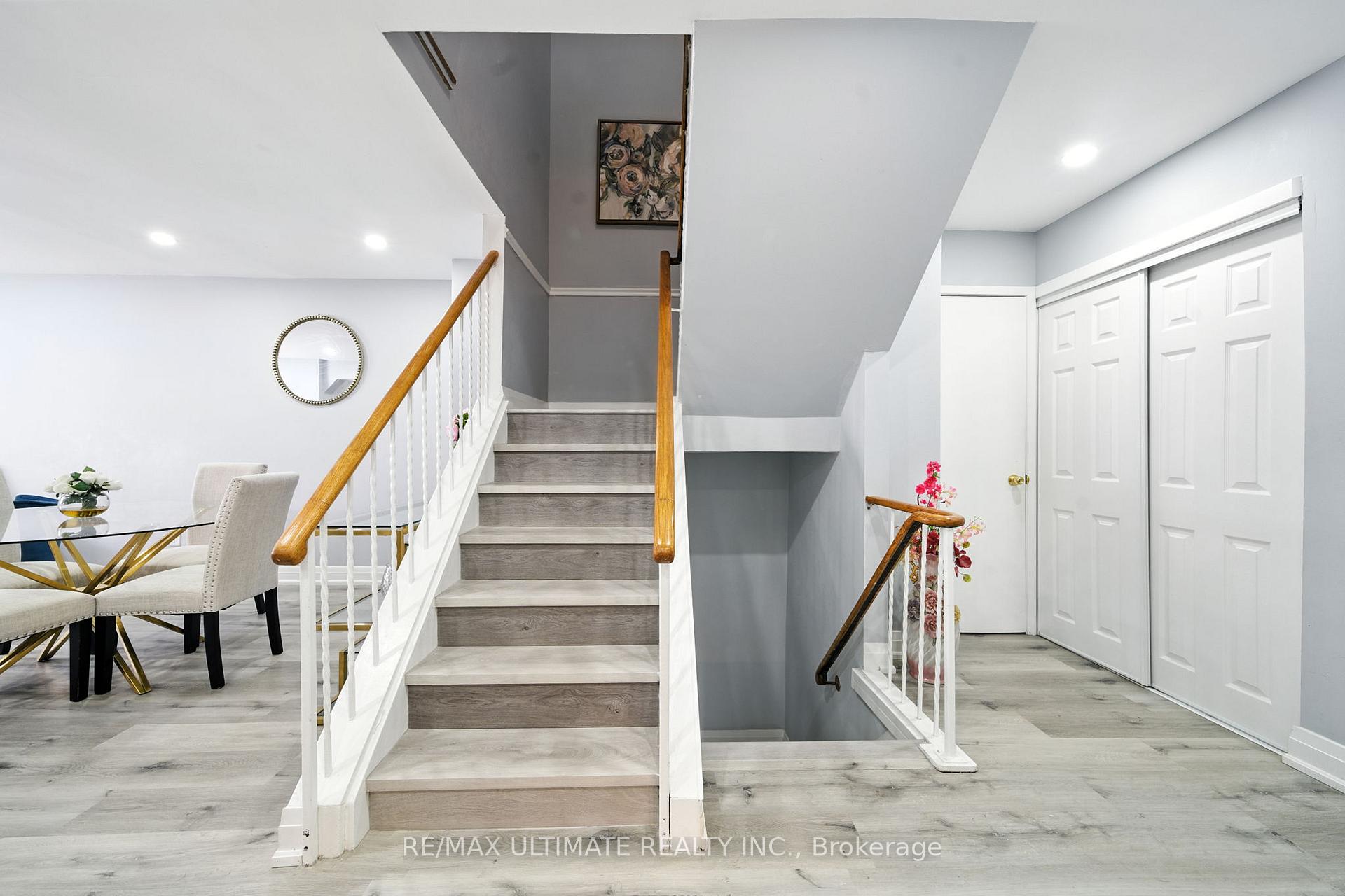 Photo 3 of 1553 Geta Circle, Pickering, Village East — HOMEH