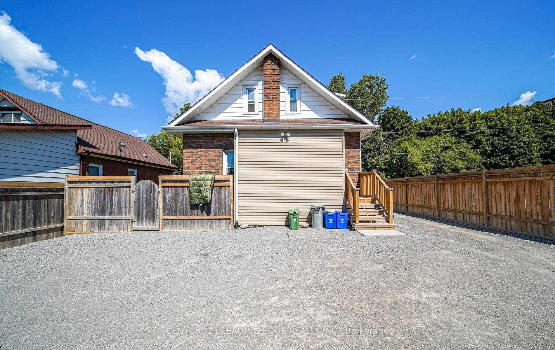 Photo 6 of 71 Hall Street, Oshawa, Central — HOMEH